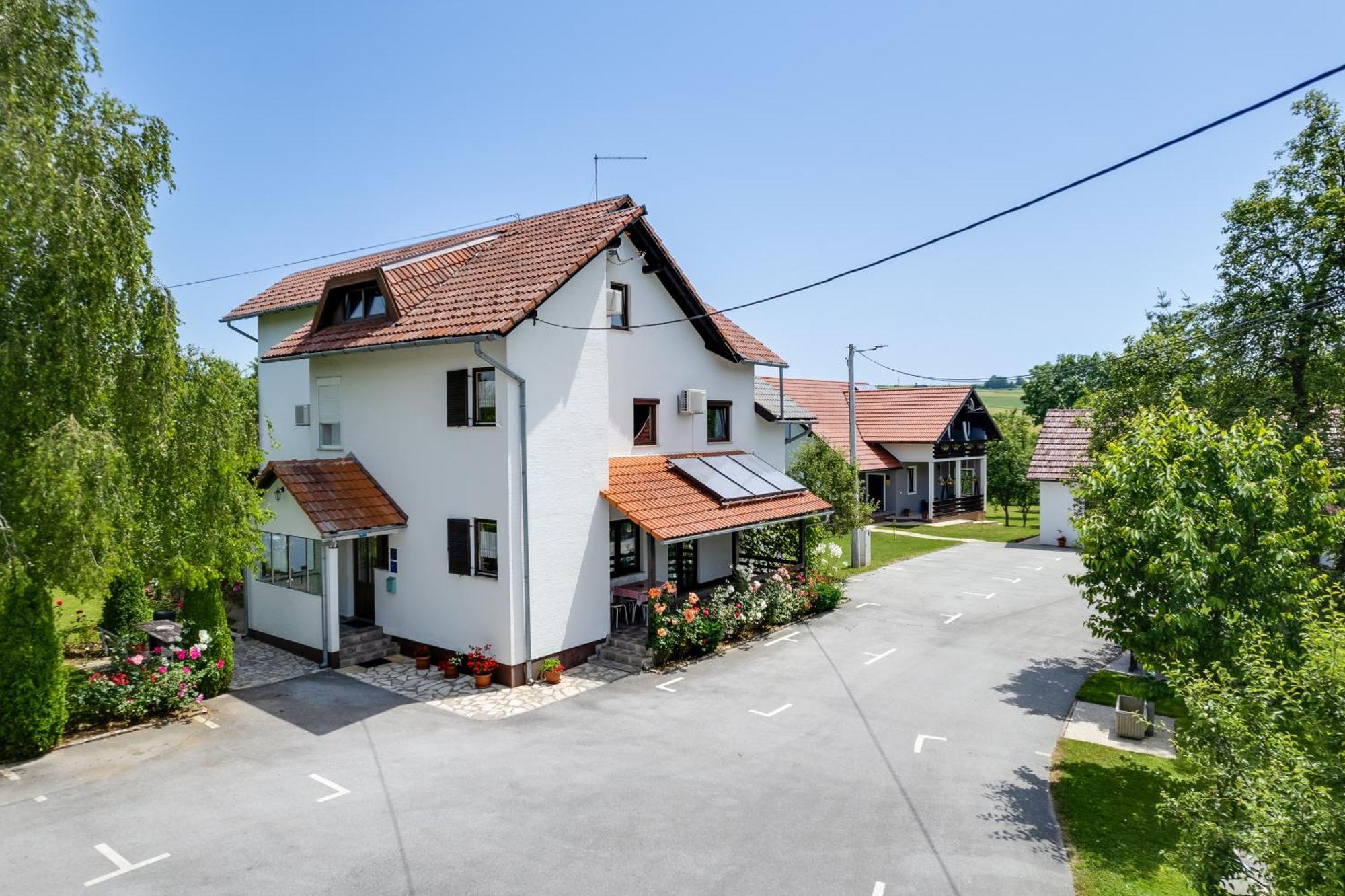 Apartment Patar *
